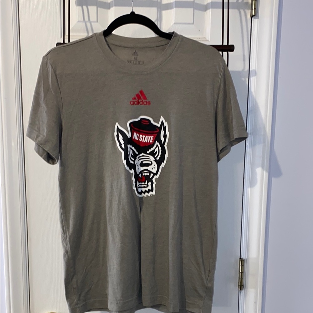 NC State Wolfpack Tee Adidas, preowned, great condition sz. M